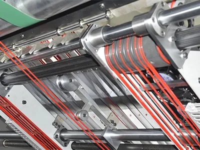 Высокоскоростная автоматическая кашировальная машина