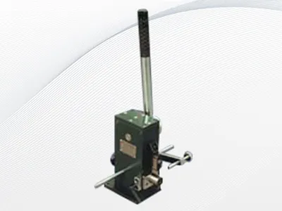  Торцеватель стальной линейки YK-06 (нотчер) 